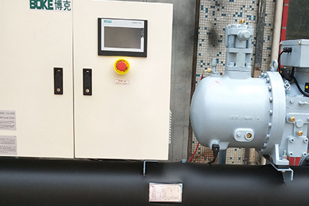 如何預防風冷螺桿式冷熱水機組受潮？