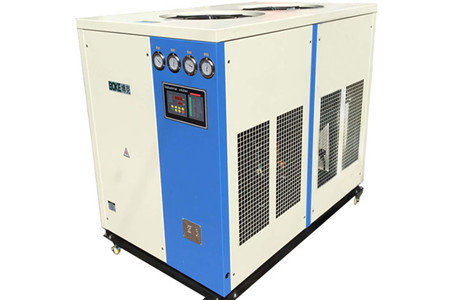 一臺風(fēng)冷箱式冷水機多少錢？