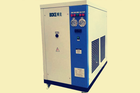 水冷箱式冷水機(jī)和螺桿式機(jī)組有何不同？